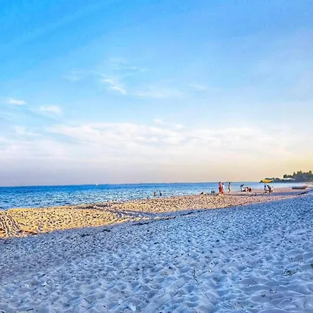 6 Person In Sydals-by Traum